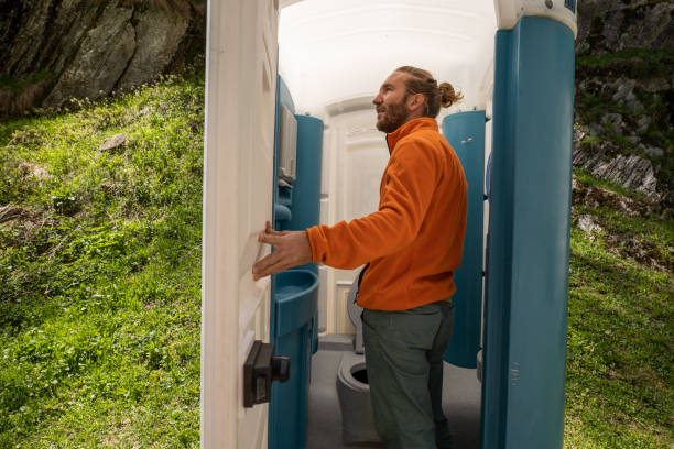 Affordable portable toilet rental in Rochester Hills, MI